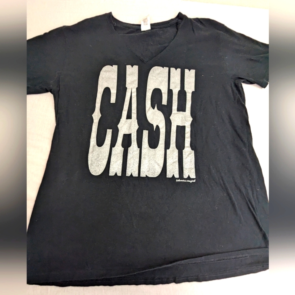 Unbranded Black 'CASH' Graphic V-Neck Women's Tee
